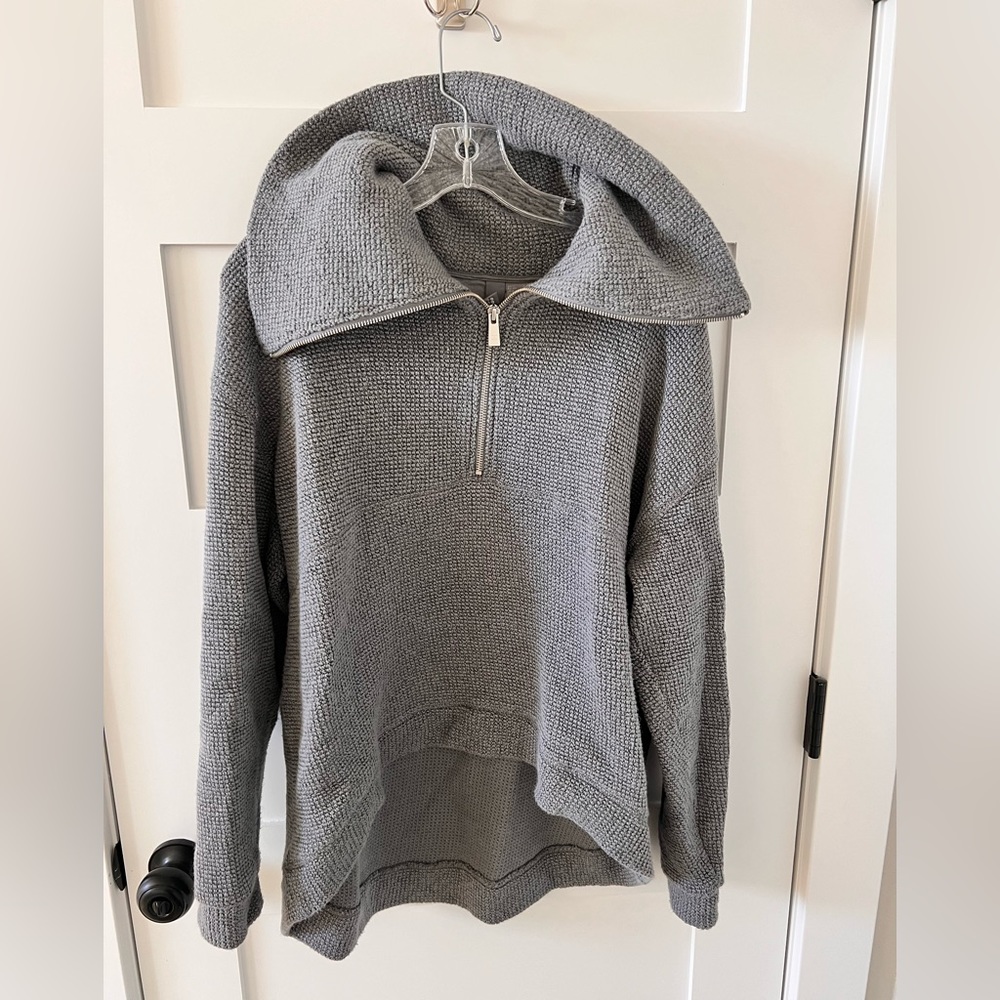 SWEATY BETTY Waffle Sweatshirt (high/low)-size 8